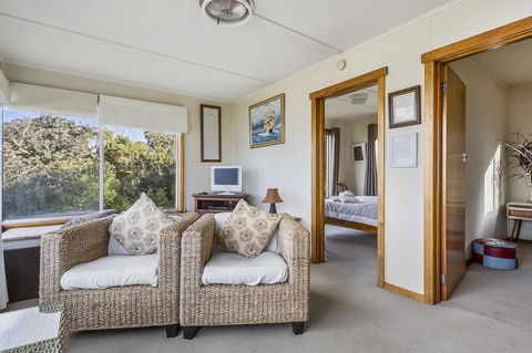 Summertime Cottage - Holiday Cairns 21