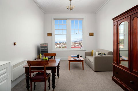 Rydges Hobart - Holiday Cairns 8