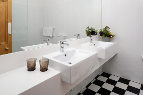 Rydges Hobart - Holiday Cairns 15