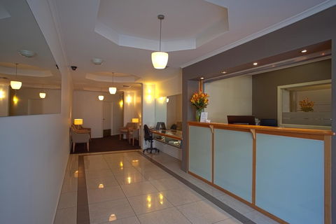 Hobart Waterfront Apartments - Holiday Cairns 9