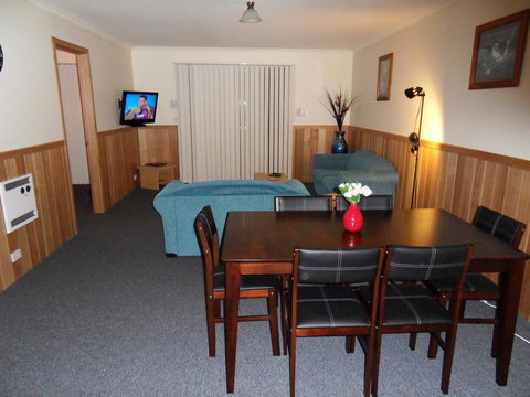 Driftwood Strahan Villas - Holiday Cairns 20
