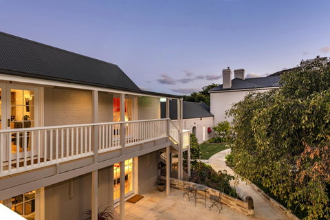 Prospect Country House & Restaurant - Holiday Cairns 28