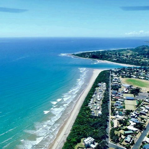 Amare Beachside Luxury - Holiday Cairns 3