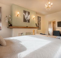 Jones On Wilson Boutique BB - Holiday Cairns