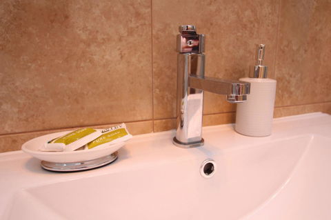 Richmond Coachmans Rest - Holiday Cairns 22