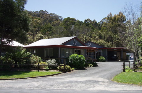 The Crays Accommodation - Holiday Cairns 0