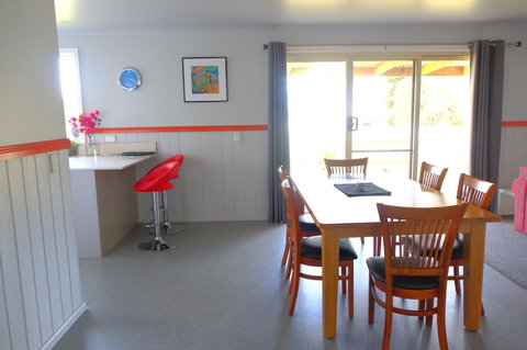 The Crays Accommodation - Holiday Cairns 5