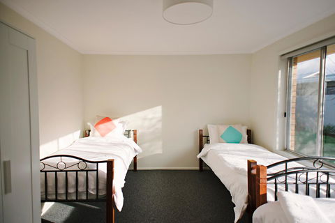 The Holiday Home People - Holiday Cairns 16