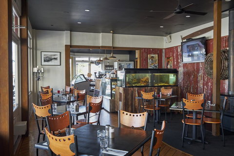 Bushman's Cafe - Holiday Cairns 3