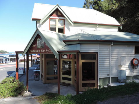 Bushman's Cafe - Holiday Cairns 0