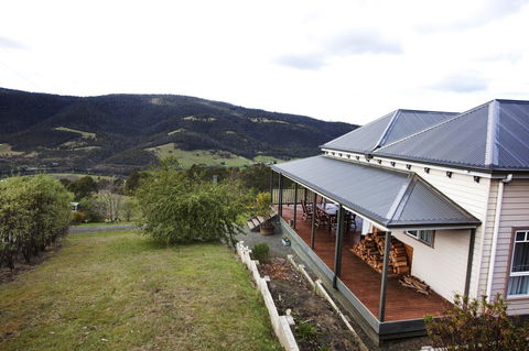 House On The Hill Bed And Breakfast - Holiday Cairns 41