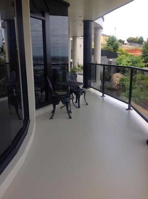 Sheer Pleasure Accommodation - Holiday Cairns 6