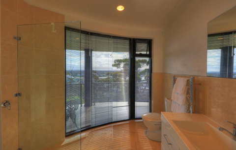 Sheer Pleasure Accommodation - Holiday Cairns 2