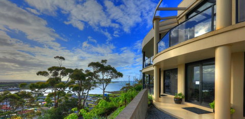 Sheer Pleasure Accommodation - Holiday Cairns 14