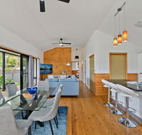 Newcastle Short Stay Apartments - Glebe Road Adamstown - Holiday Cairns