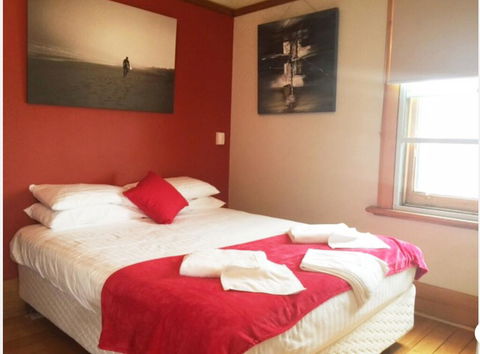 North Hobart Apartments - Holiday Cairns 3