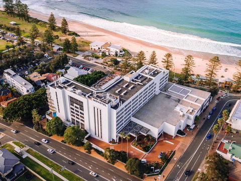 Novotel Wollongong Northbeach - Holiday Cairns 0