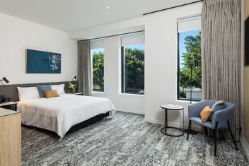 Oaks Cairns Hotel with Holiday Cairns