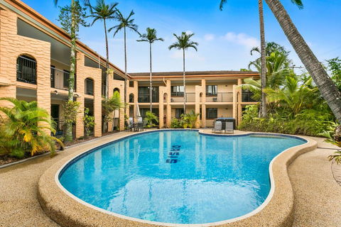 Oasis Inn Apartments - Holiday Cairns 0