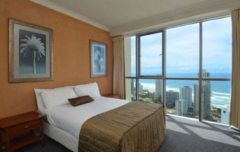 Ocean And Waterway View, 34th Floor, Chevron Renaissance - Holiday Cairns 2