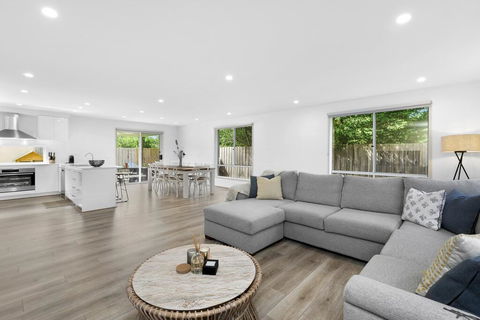 OCEAN BREEZE Family Home - Holiday Cairns 2