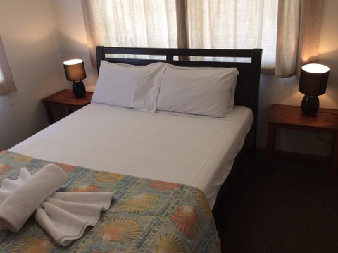 Ocean Breeze Units - Holiday Cairns 3