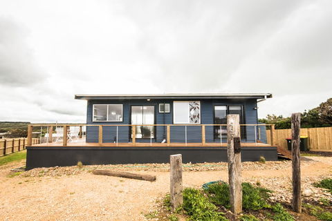 Ocean View Getaway - Holiday Cairns 0