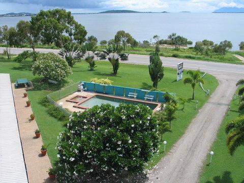 Ocean View Motel Bowen - Holiday Cairns 0