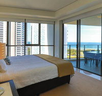 Ocean views in the heart of Broadbeach - Holiday Cairns