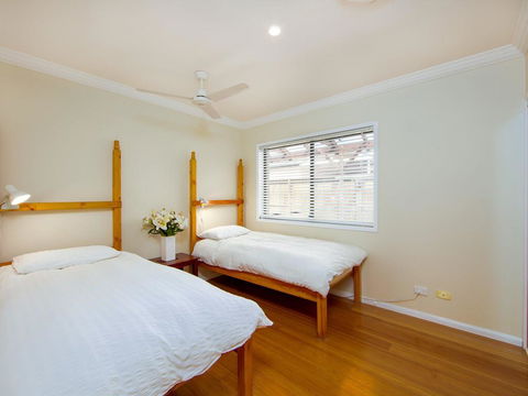 Oceania Peace At Beachside - Holiday Cairns 1