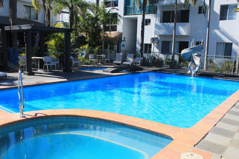 Oceanside Hawks Nest - Holiday Cairns 0