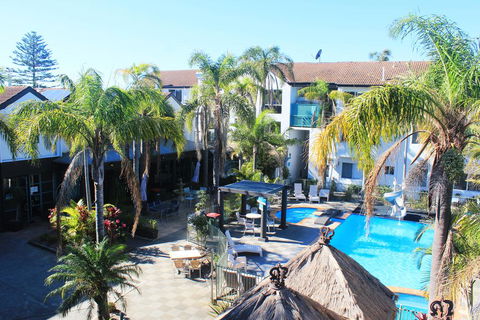 Oceanside Hawks Nest - Holiday Cairns 1