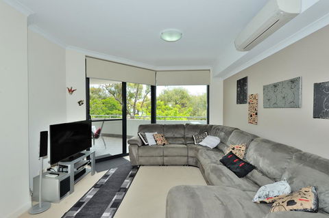 OceanView Apartment - Holiday Cairns 2