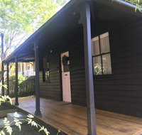 Old Railway Cottage - Holiday Cairns