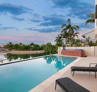 Opulence on Broadbeach - Holiday Cairns