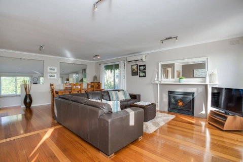 Orcades Beach House - Holiday Cairns 2