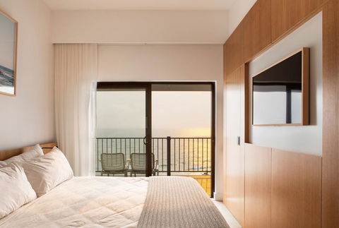 Pacific Hotel Yamba - Holiday Cairns 2