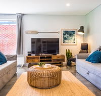 Pandanas Apartments 17B - Mollymook Beach - Holiday Cairns