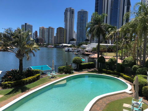Panorama Tower Riverfront Apartments - Holiday Cairns 2