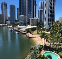 Panorama Tower Riverfront Apartments - Holiday Cairns
