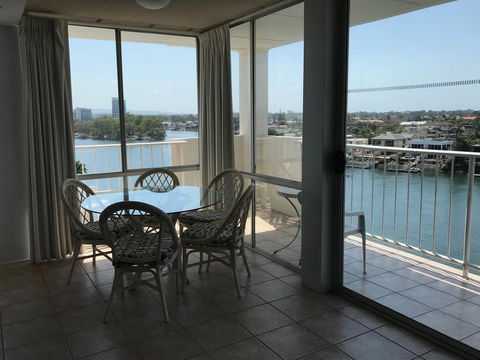 Panorama Tower Riverfront Apartments - Holiday Cairns 3