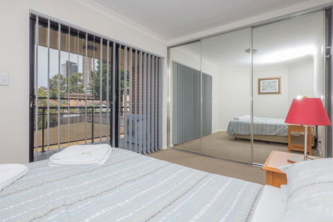 Parkside Apartments Parramatta - Holiday Cairns 3