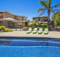 Paw Up Luxury Villa in Rye - Holiday Cairns