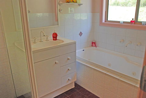 Peacehaven Country Cottages & Farmstay - Holiday Cairns 1