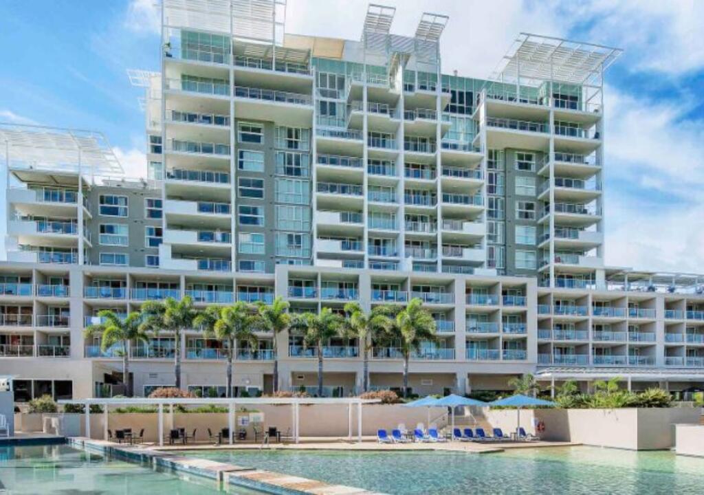 Pelican Waters QLD Holiday Cairns