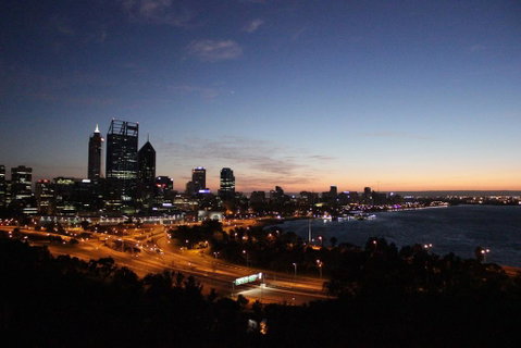 Perth City Retreat - Holiday Cairns 3