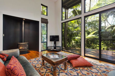 Pethers Rainforest Retreat - Holiday Cairns 0