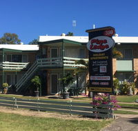 Pine Lodge - Holiday Cairns