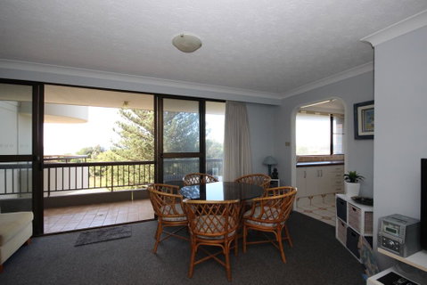 Pinnacle Unit 403 - Holiday Cairns 2