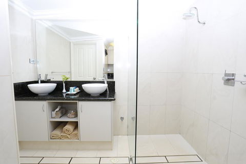 Point Samson Resort - Holiday Cairns 3